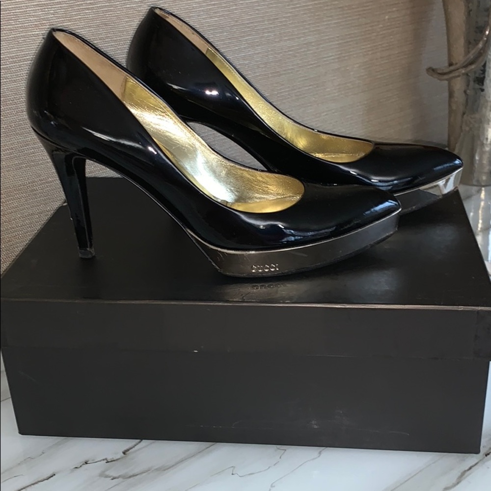 GUCCI PATENT PUMPS